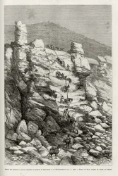 Aspect van de hoogten met verticale muren op het Dasoulami en Bobodioulasou plateau (Golf van Guinee)