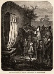 Een mobiel theater van Chinese schaduwen, op een wandeling door Peking. Illustratie van de reis van Shanghai naar Moskou van 1859 tot 1862 van M. de Bourboulon, Frans minister in China. Gravure in 