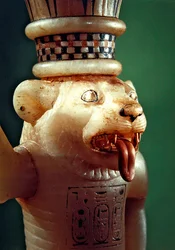 Leomorf zalfvaas, uit het graf van Toetanchamon, Nieuwe Koninkrijk (detail)