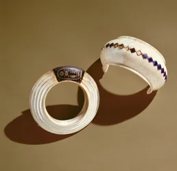Twee armbanden, uit het graf van Toetanchamon, Nieuwe Koninkrijk