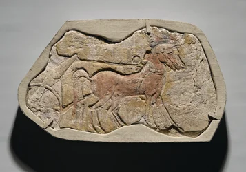 Een span van twee paarden die een strijdwagen trekken, uit Tell el-Amarna, Nieuwe Koninkrijk, ca. 1353-1336 v.Chr.