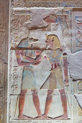 Gekleurd reliëf, tempel van Seti I, Abydos, Egypte