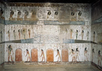 Van boven naar beneden, cobra, redding van overlevenden van opstand tegen god Sol, genieën die vuur voeden voor verdoemden, fresco uit zijkapel van het graf van Seti I
