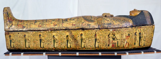 Kist en deksel van de mummie van Nesyamun, mogelijk gevonden in Deir El-Bahri, Nieuwe Koninkrijk, ca. 1100 v.Chr.