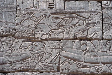 De Zeevolken, zeeslag van Ramses III, Medinet Habu, 1195-64 v.Chr.