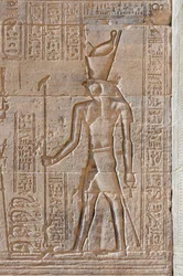 Reliëfs in de Philae tempel, Aswan, Egypte