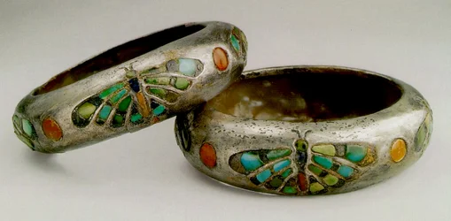 Armbanden van Koningin Hetep-heres I (zilver, turquoise, lapis lazuli, carneool)
