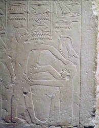 Reliëf met een besnijdenisscène, uit de Mastaba van Ankh-Ma-Hor 