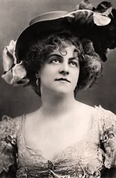 Marie Studholme 1875-1930, Engelse actrice, 1907