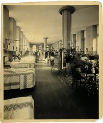 Een kinderafdeling in St. Thomas Hospital, Londen, ca. 1900
