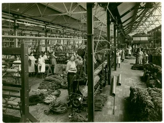Chenille opwinden, tapijtfabriek, 1923