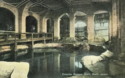Circulaire Romeinse Bad, Bath