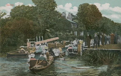 Goring - varen op de rivier