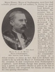 Majoor G A E Hussey (burgemeester van Southampton), die Lord Roberts ontving