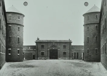 Millbank Prison: beneden, hoofdgang, 1885