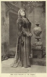 Mevrouw Julia Neilson, in The Tempter