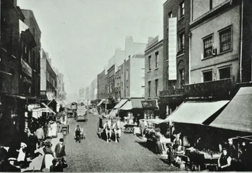 Pitfield Street: kijkend naar het noorden, 1895