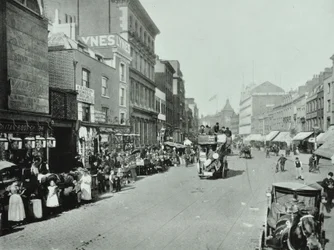 Shoreditch High Street: kijkend naar het noorden, 1896