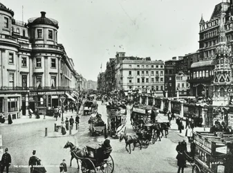 The Strand en Charing Cross, 1897