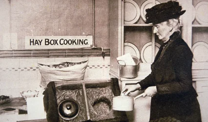 Britse Thuisfront WOI: economisch koken met een Hooi Box