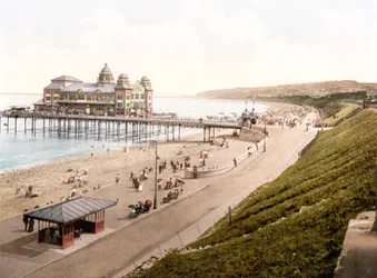 Promenade van Colwyn Bay, vanaf station