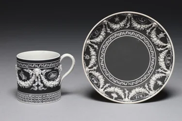 Kop en schotel, ontworpen en gemaakt door Wedgwood Fabriek, ca. 1790