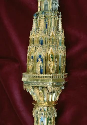 Kop van de kromstaf van Willem van Wykeham: Peter zijde (detail)
