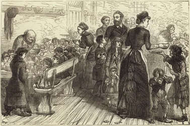 Ierse stoofpot maaltijd voor de armen in de Conder Street Mission Hall