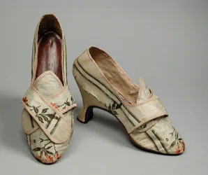 Paar damesschoenen