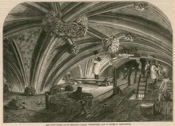 De crypte onder de oude St. Stephens kapel, Westminster, nu in restauratie