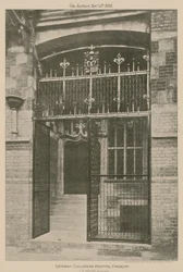 De poort, Kinderziekenhuis, Finsbury