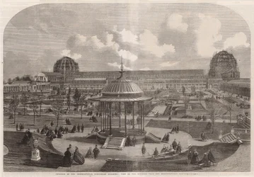 Uitzicht op het Internationale Tentoonstellingsgebouw vanuit de Horticultural Gardens