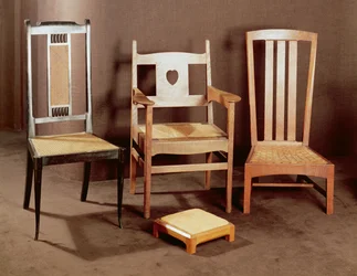 Arts and Crafts stoelen, ca. 1896-1925