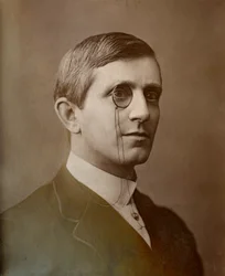 Brandon Thomas, Britse acteur, toneelschrijver en liedjesschrijver, 1887