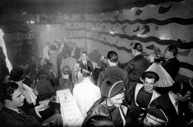 Een taverne in Montparnasse, Parijs, 1931
