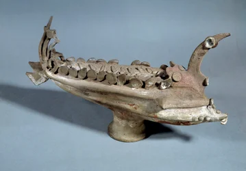 Etruskische kunst: scheepsmodel van terracotta uit Ardea in Etrurië, 3e eeuw v.Chr. Parijs, Louvre