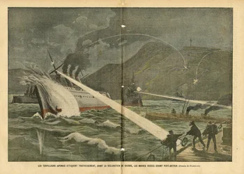 Illustratie van Eugene Damblans (1865-1945) in Le Pelerin, 21/02/04 - Japanse torpedo-aanval op Russische schepen voor de oorlogsverklaring - Rusland, Japan, Maritiem Marine Kust, Port Arthur, Russisch-Japanse Oorlog, Oorlogsschepen