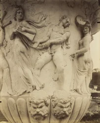 Detail van een vaas in Versailles, 1906