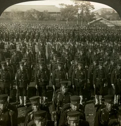 Japanse infanterie bij de verjaardag van de keizer, Tokio, Japan