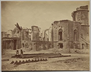 De Residentie vanaf de Voorkant, met de Kamer waar Sir Henry Lawrence werd Gedood