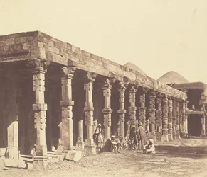 Interieur van de Hindoe-tempel in Kootub
