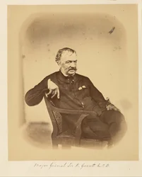Generaal-majoor Sir R. Garrett, K.C.B.