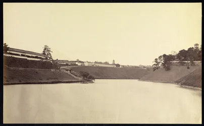 Gracht rond het paleis van de magnaat in Yedo