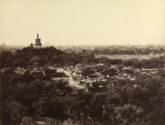 [Uitzicht op de tuinen en boeddhistische tempel van Peking].