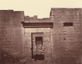 Tweede poort van de Grote Tempel van Medinet Habu, Thebe