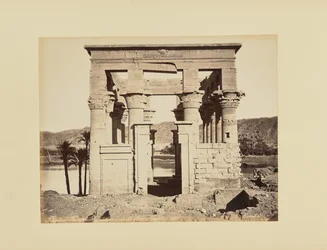 Philae. Hypaethrale tempel, vooraanzicht, Egypte