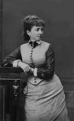 Mevrouw Henriette Petit de Verissey, foto door Mulnier tijdens de wereldtentoonstelling in Parijs in 1867