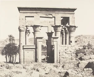 Ile de Fileh Philæ, gebouw van het oosten - westelijke gevel - uitzicht op P..., 1851-52, gedrukt 1853-54