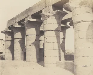 Louksor Thebe. Centrale Constructie - Grote Colonnade