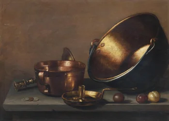 Stilleven met koperen pannen, keukengerei en pruimen op een stenen richel